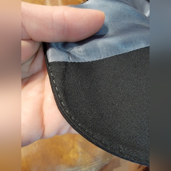 2 piece Egyptian made 44% Wool Suit - Picture 3 of 6